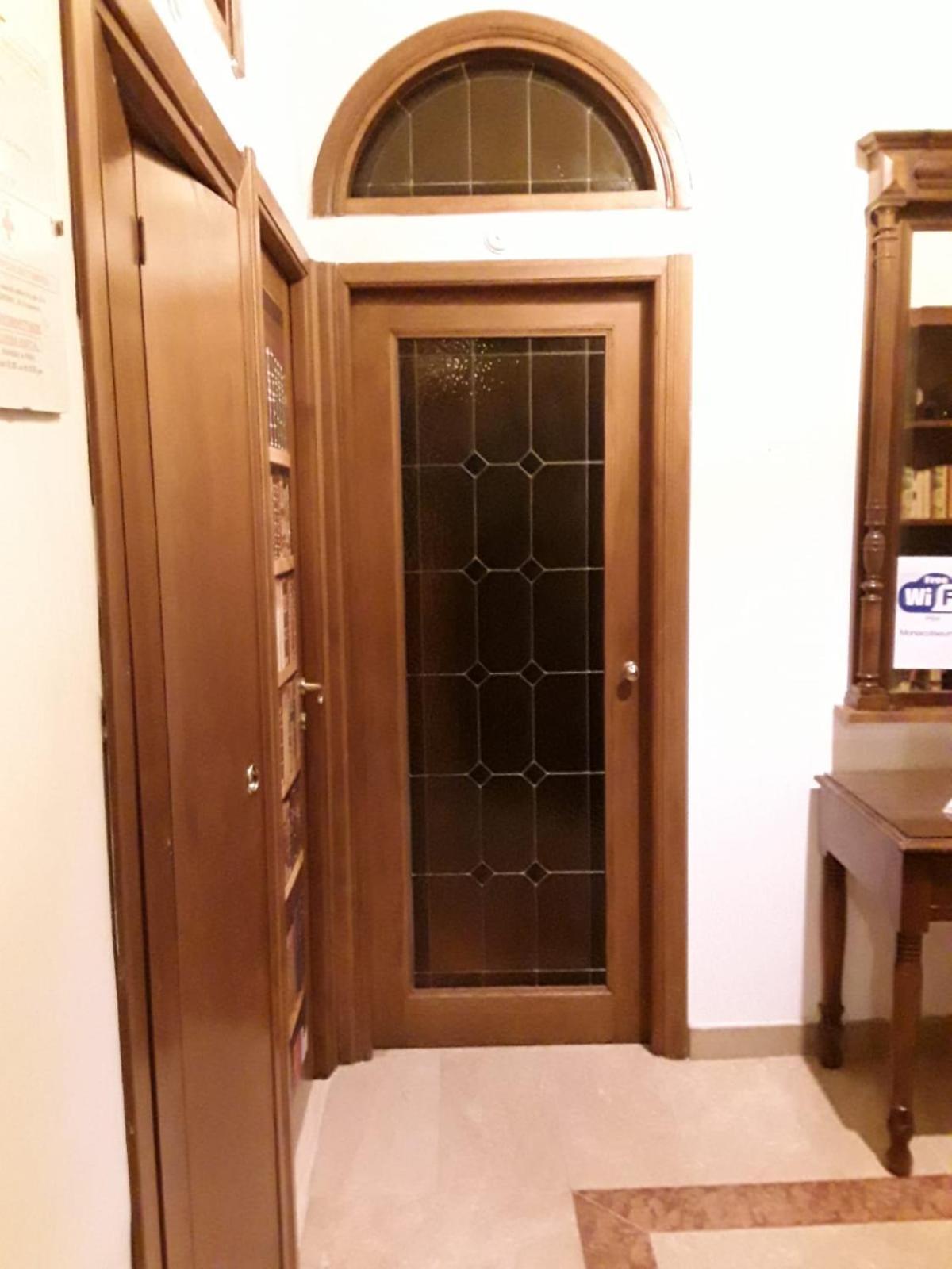 Monia Coliseum Apartment Рим Экстерьер фото