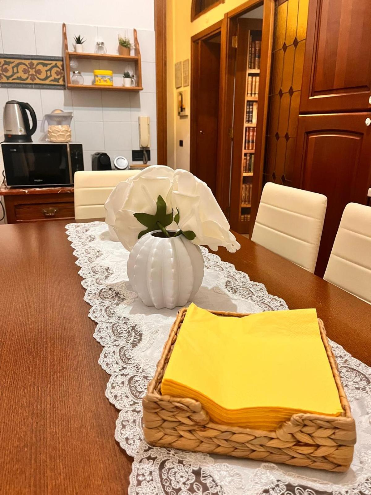 Monia Coliseum Apartment Рим Экстерьер фото